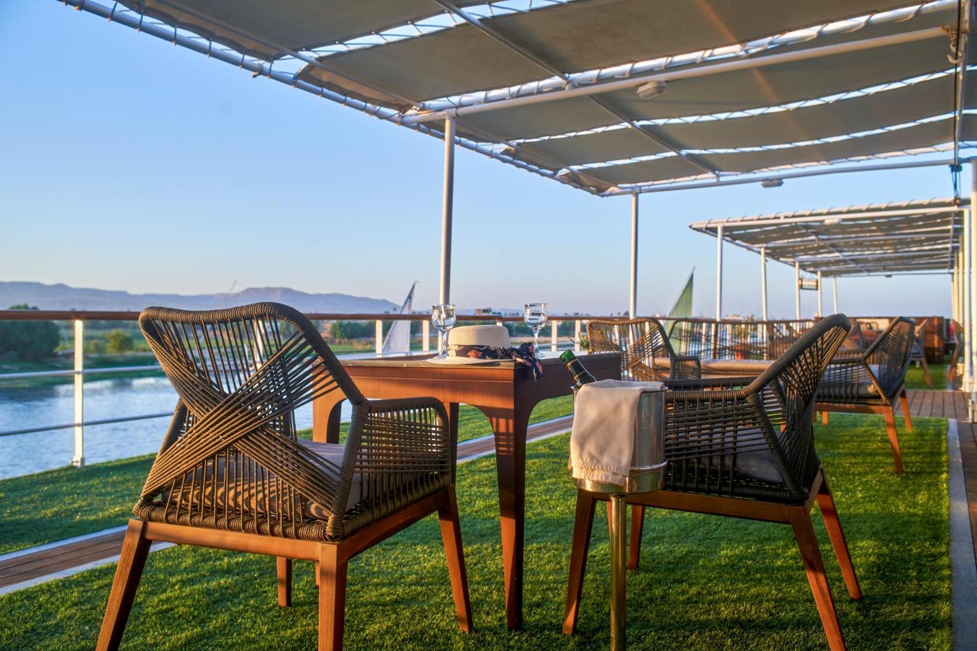 Moevenpick Royal Lily Nile Cruise, Every Monday Four Nights From Luxor, Every Friday Three Nights From Aswan - Including Excursions & Sightseeing المظهر الخارجي الصورة